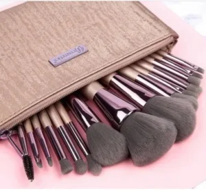Miss Rose Lavish Glow Brush Set