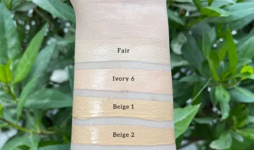 2303299 Miss Rose Crystal Ice Strong Foundation and Concealer