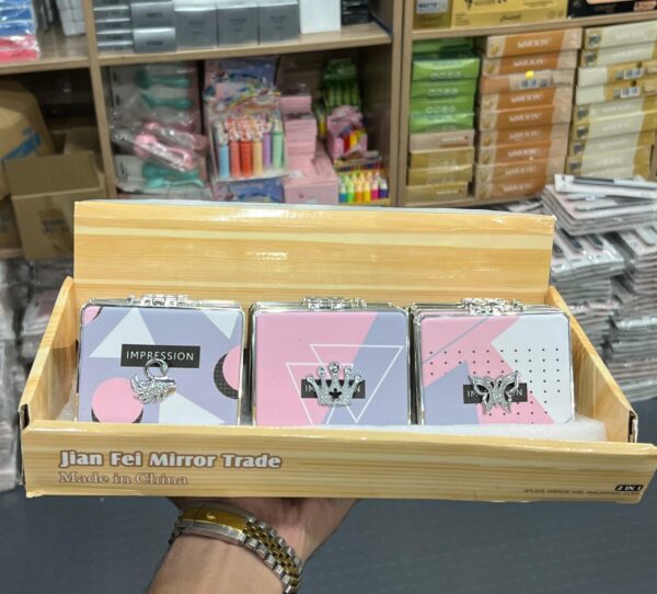 56c8d65e-9bf0-4fbb-a654-24a6a42e1b13-scaled Elegant Impressions Compact Mirror (Assorted)