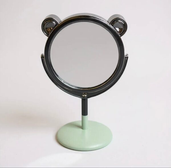 67bae33f-d28c-447e-a6a3-55dec6f703ac LuxeView Compact Table Mirror